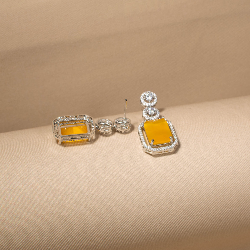 Kesar Danglers