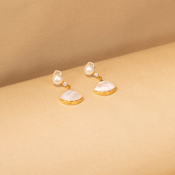 Kylie Earrings - Freshwater Pearl Collection