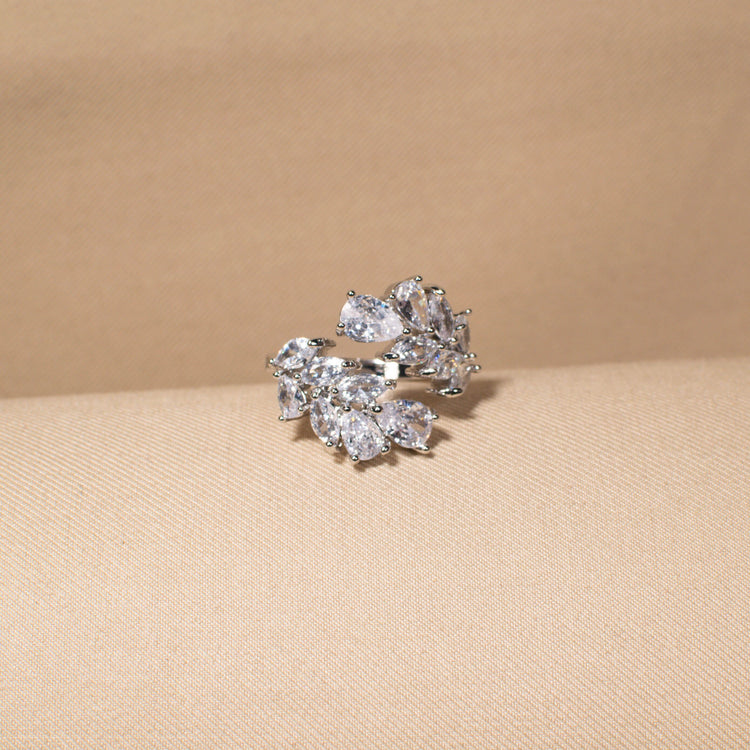 Laurel Crown Ring