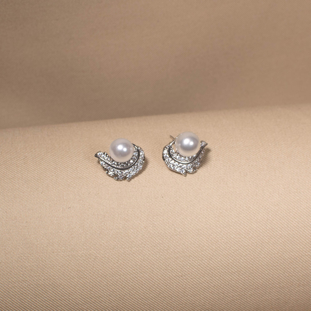 Lunar Grace Pendant Set