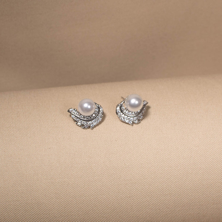 Lunar Grace Pendant Set