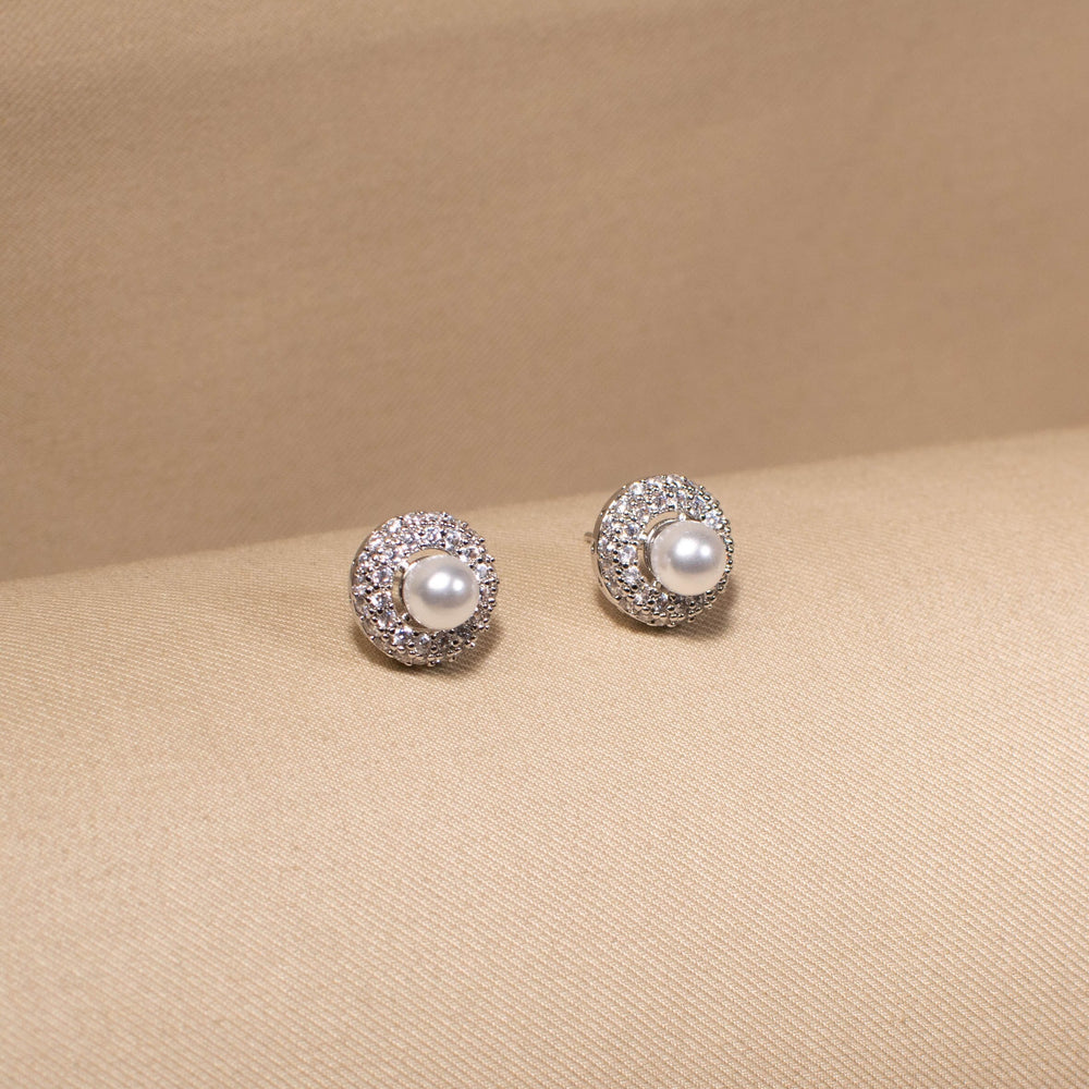 Lunar Halo Pearl Pendant Set