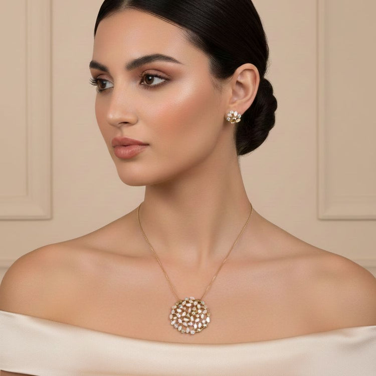 Lustrous Glow Pendant Set