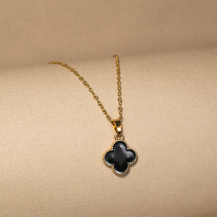 Midnight Luck Pendant Set