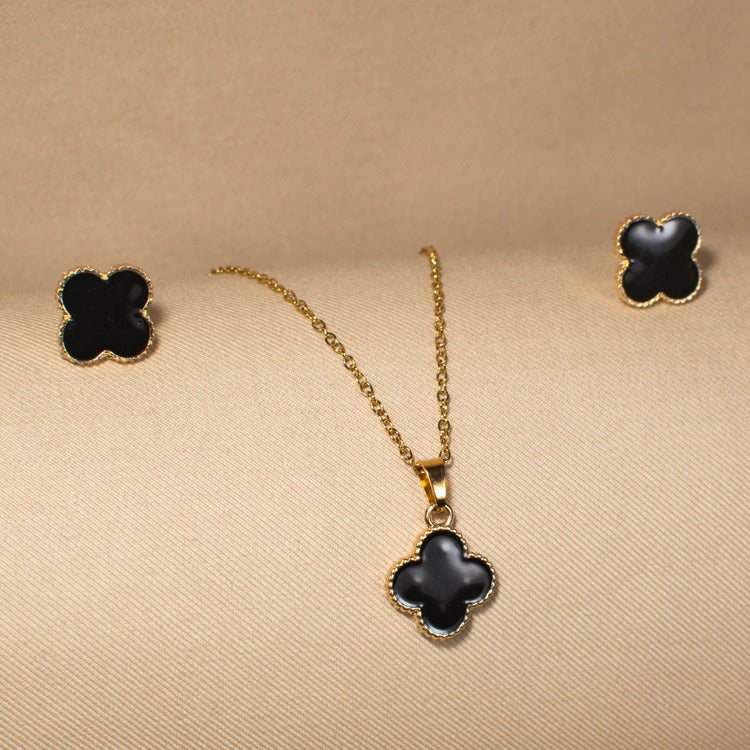 Midnight Luck Pendant Set