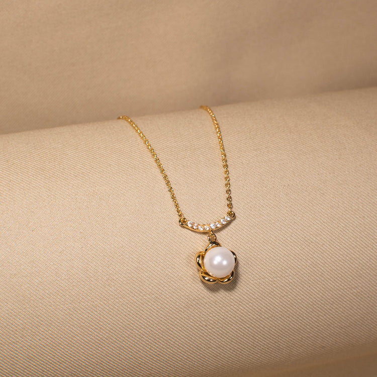 Minimalist Pearl Grace Pendant Set