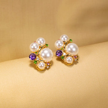 Mobi Pearl Studs