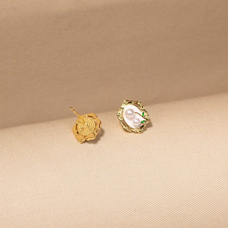 Noa Studs - Minima Collection