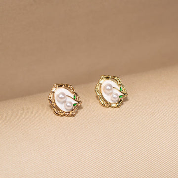 Noa Studs - Minima Collection