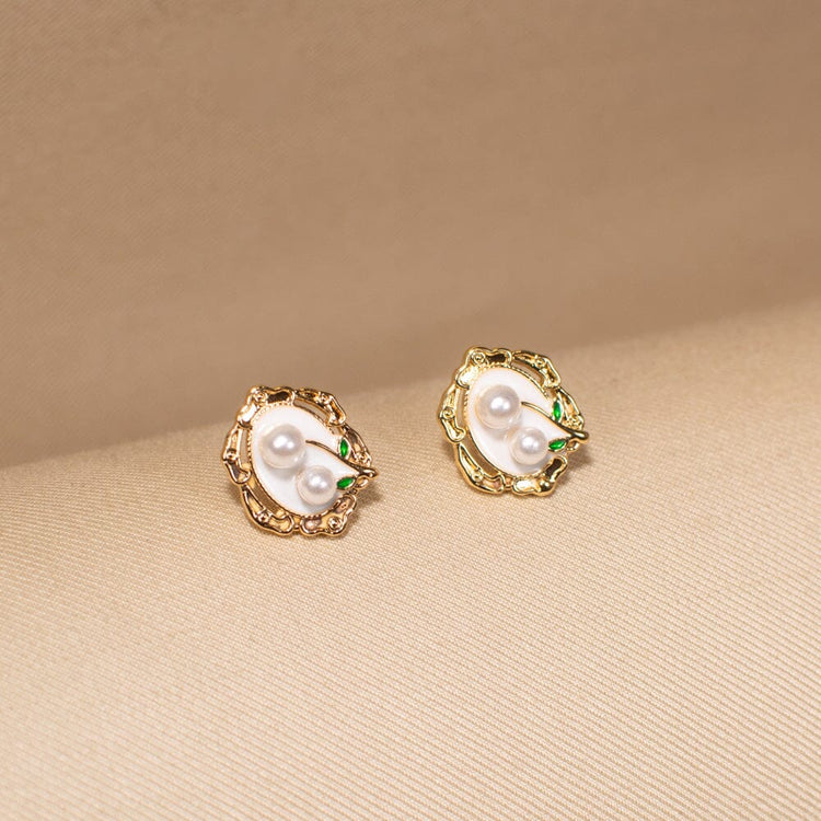 Noa Studs - Minima Collection