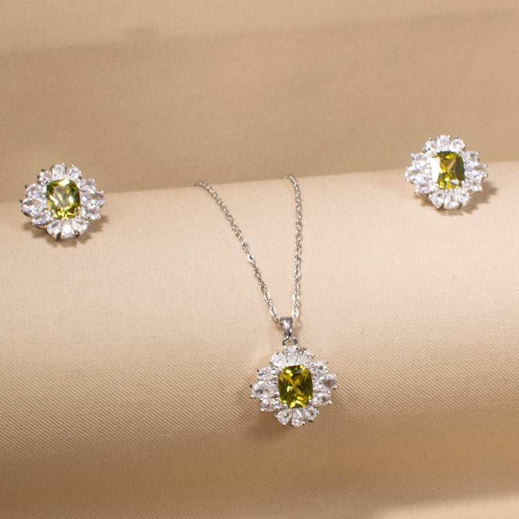 Olive Empress Pendant Set