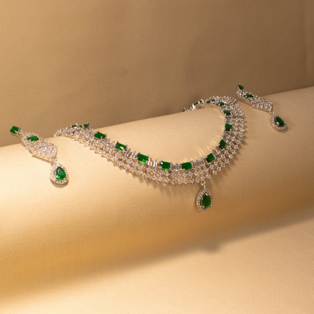 Opulent Emerald Necklace Set