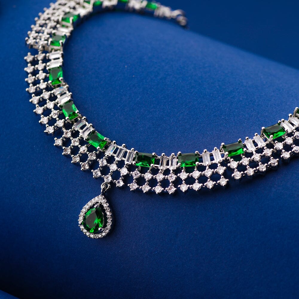 Opulent Emerald Necklace Set
