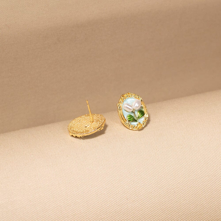 Orla Studs - Nature Collection