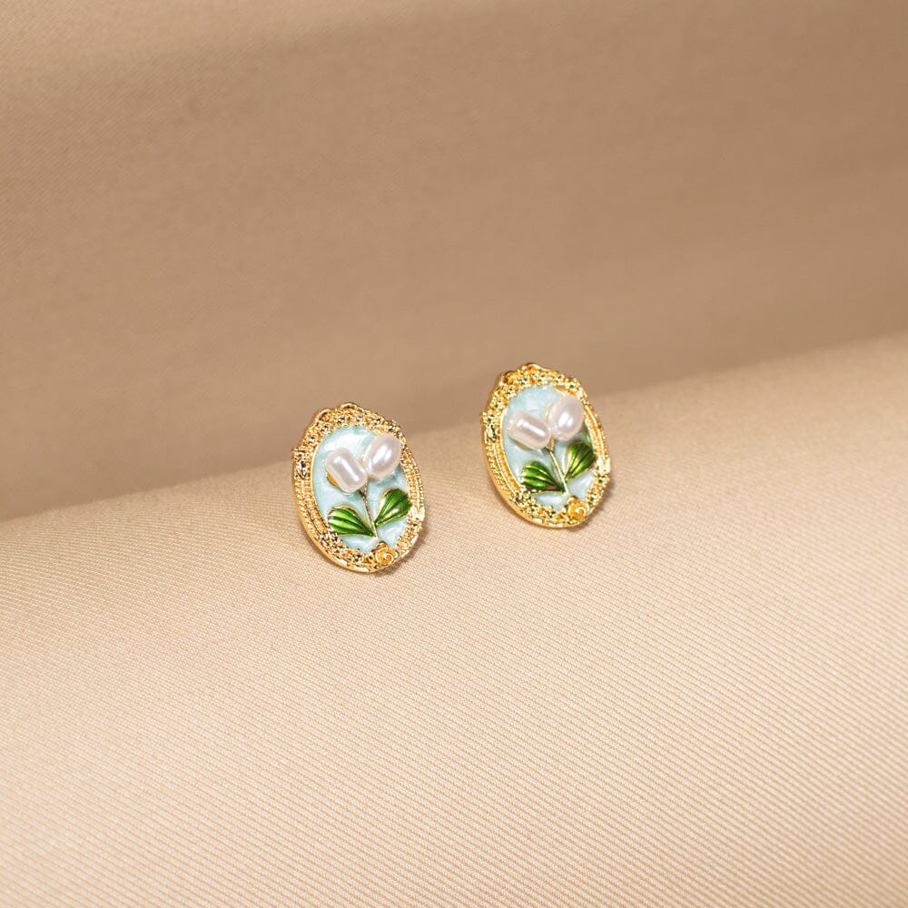 Orla Studs - Nature Collection