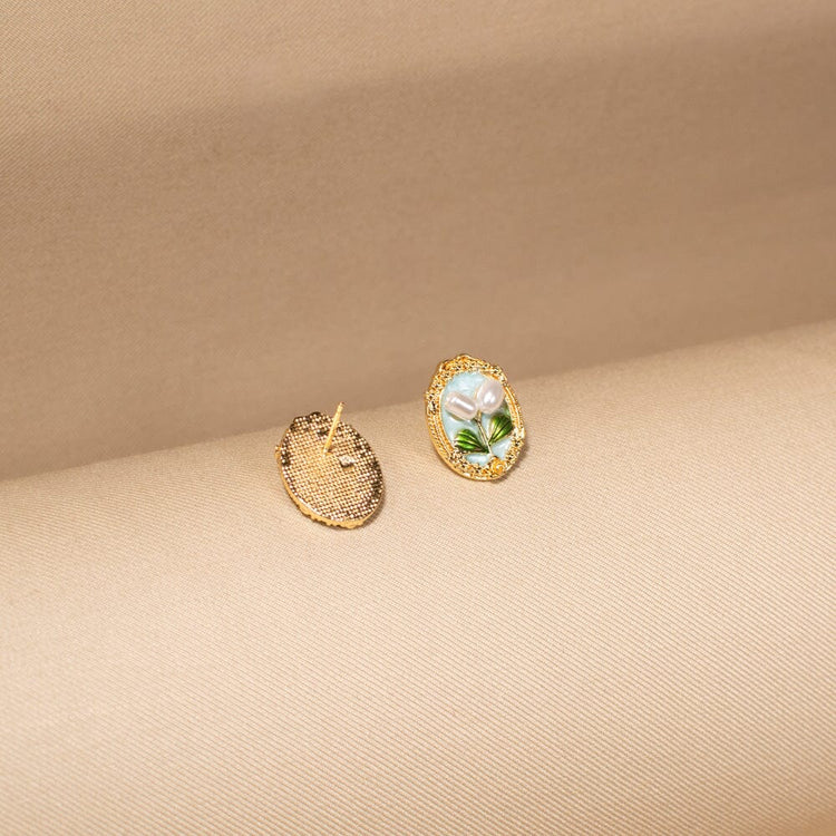 Orla Studs - Nature Collection