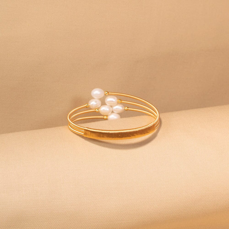 Alba Bracelet - Freshwater Pearl Collection