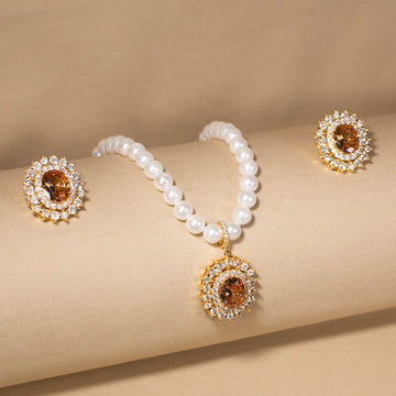 Pearlina Necklace Set