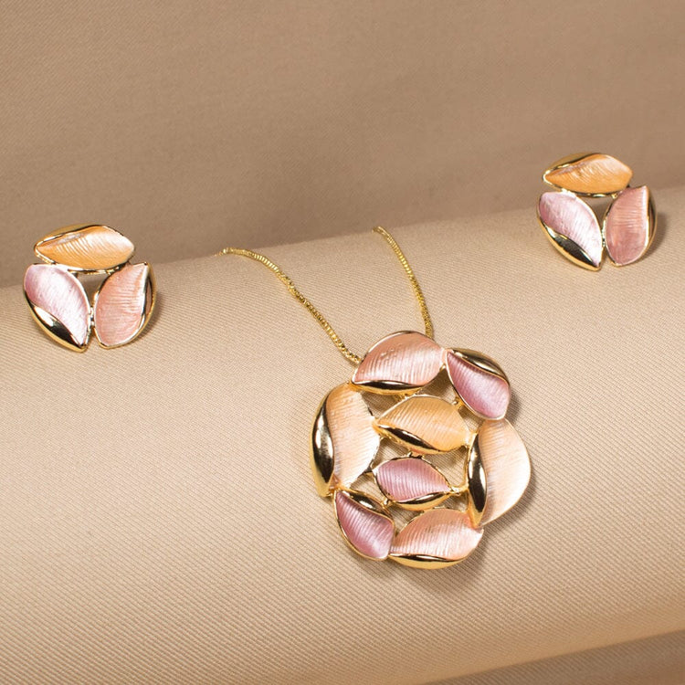 Peony Blush Pendant Set