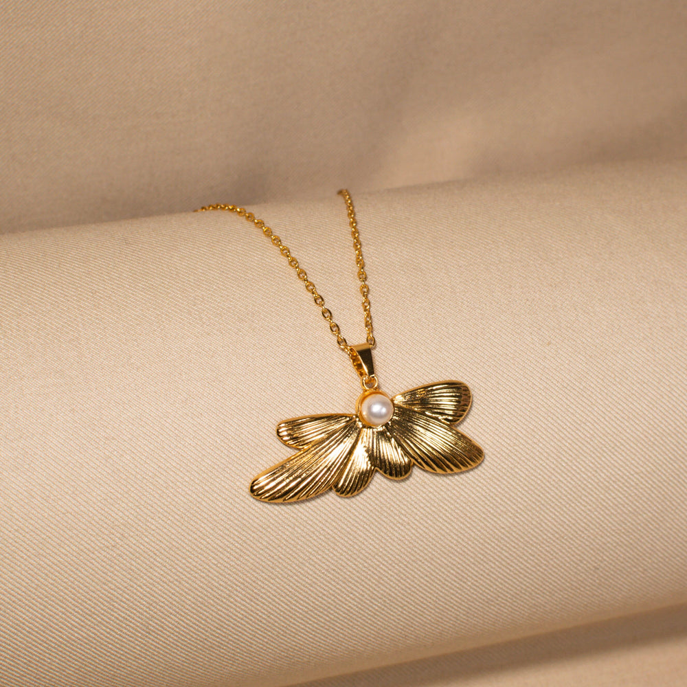 Pleated Silk Wing Pendant Set