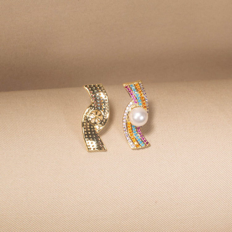 Prismatic Wave Pearl Earring