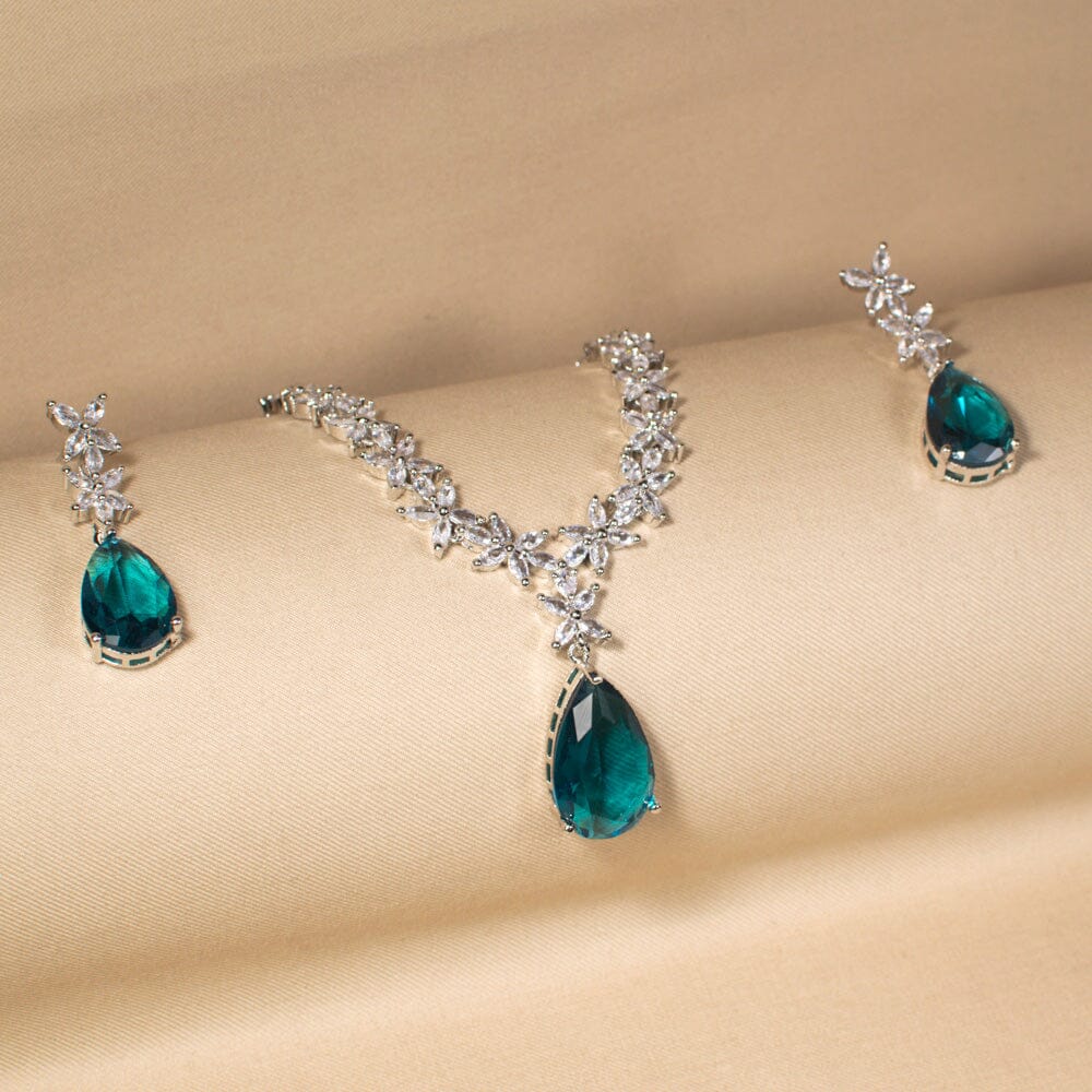 Regal Splendor Necklace Set