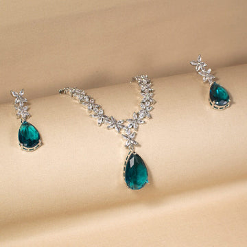 Regal Splendor Necklace Set