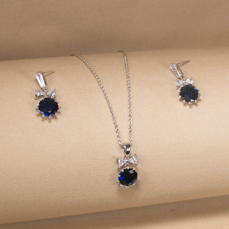Royal Knot Pendant Set