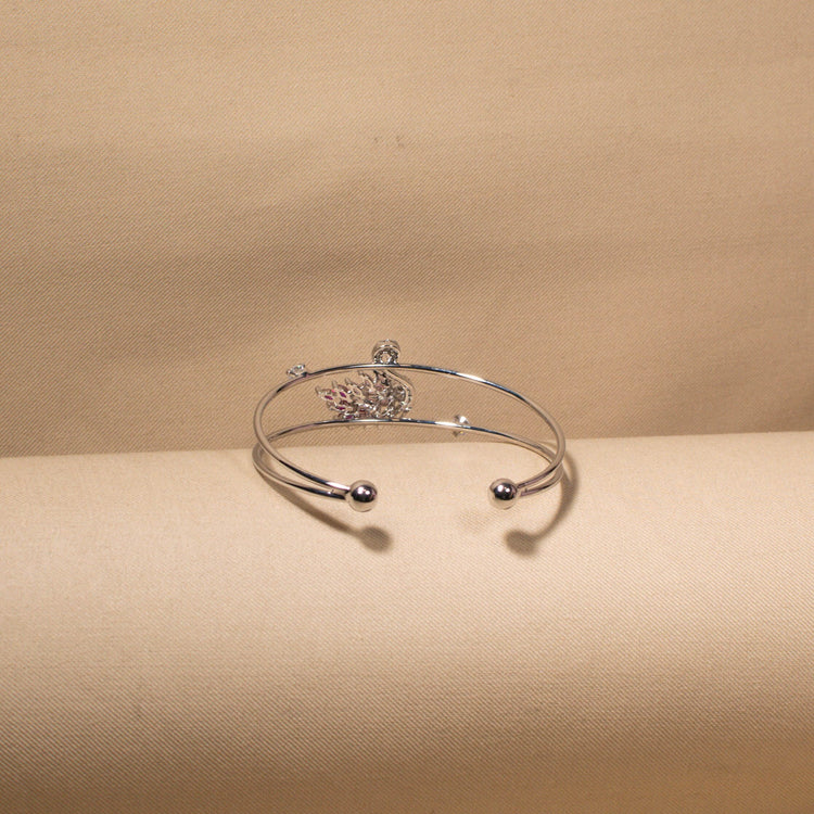 Serene SwanBracelet