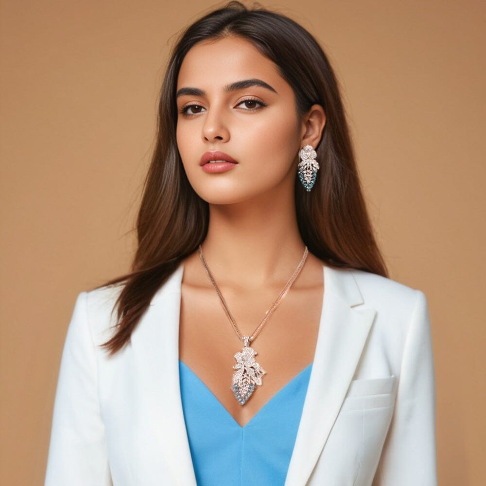 Swanora Pendant Set