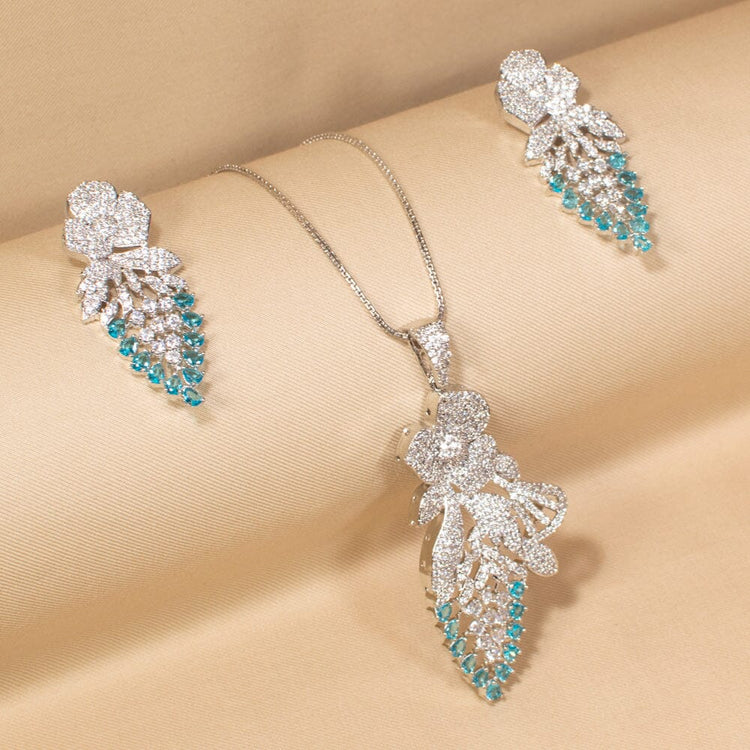 Swanora Pendant Set