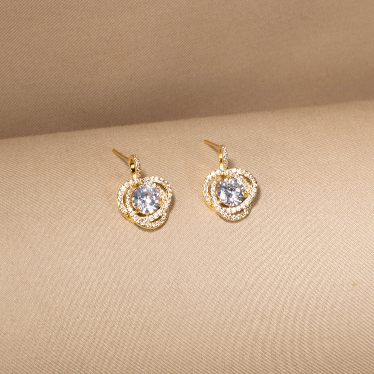 Tangled in Love Pendant Set