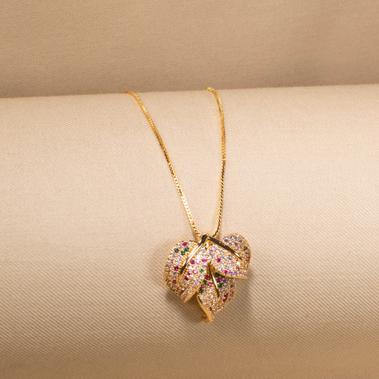 The Carnival Leaf Pendant Set