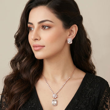 The Hollywood Glow Necklace Set