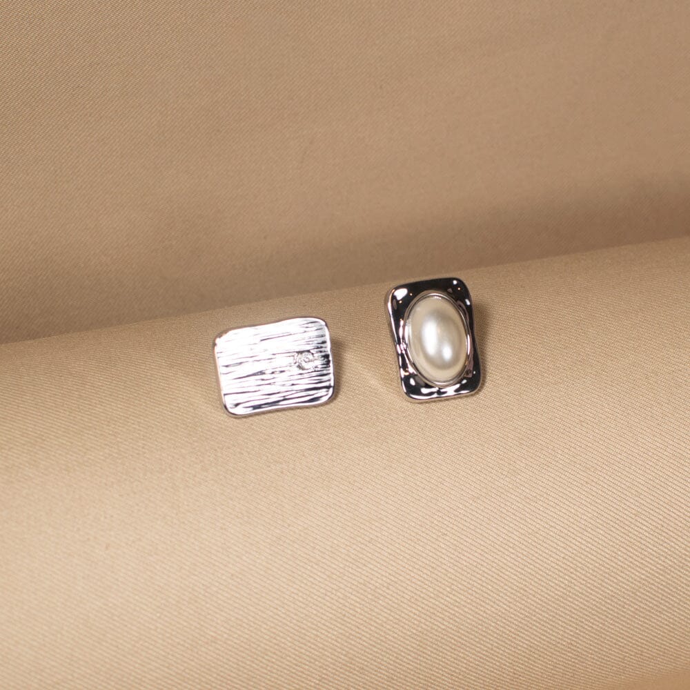 The Luna Oval Studs