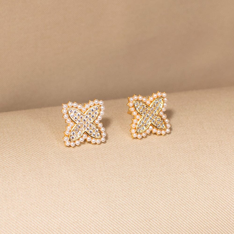 The Lyra Aurora Pendant Set