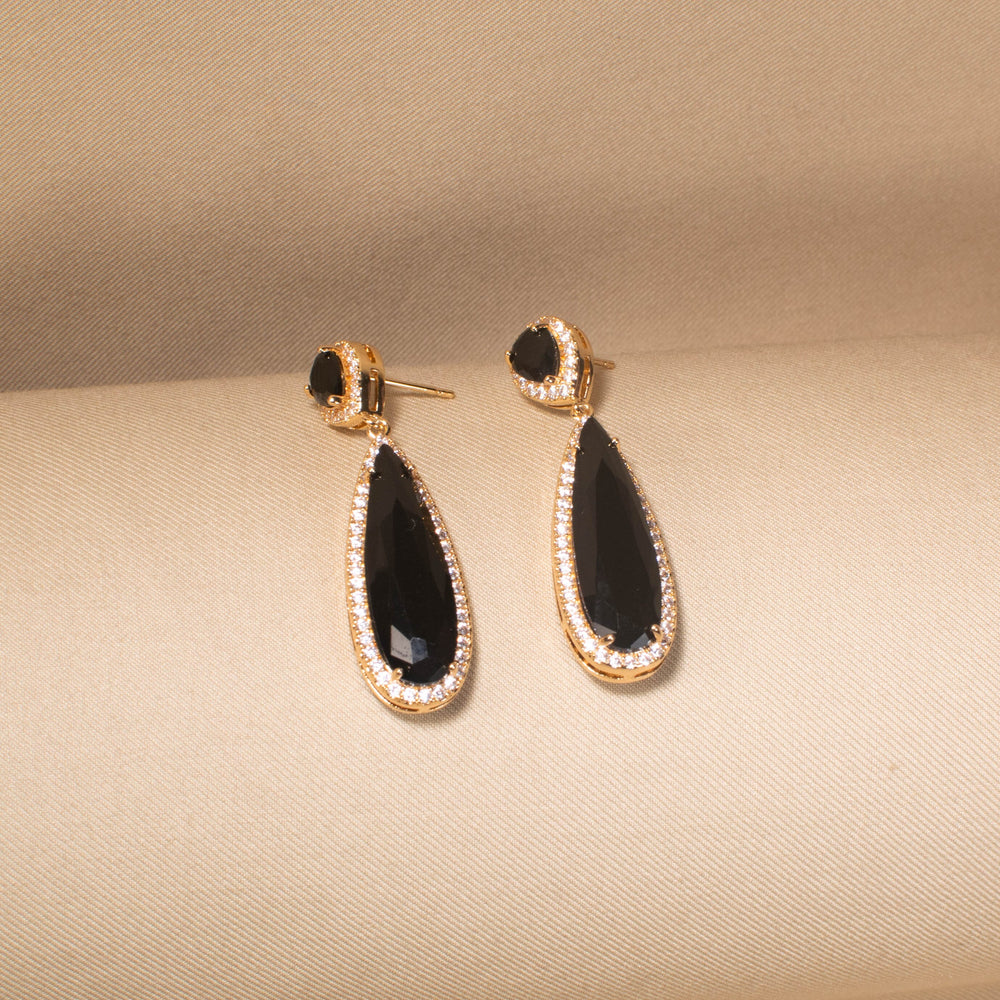 The Midnight Drama Pendant Set