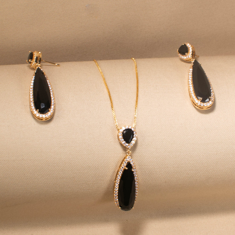 The Midnight Drama Pendant Set