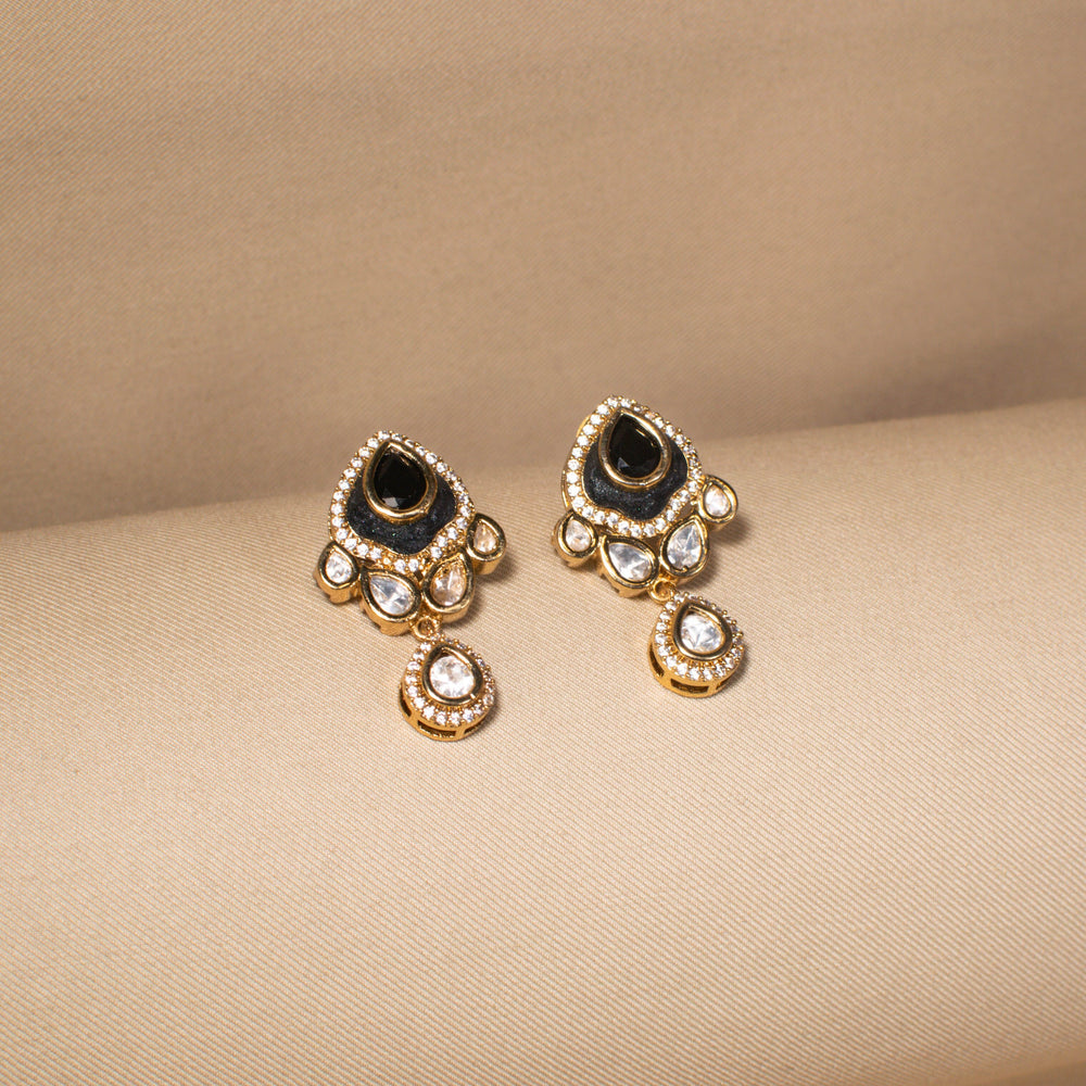 The Noir Heirloom Pendant Set