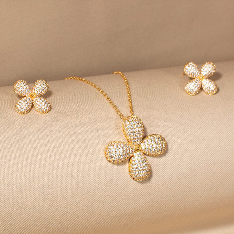 The Nova-Leaf Pendant Set