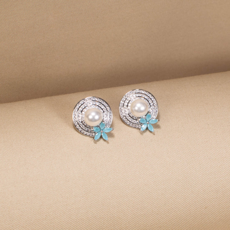 The Primrose Pearl Hat Studs