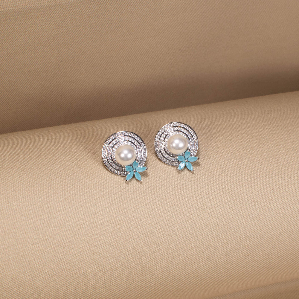 The Primrose Pearl Hat Studs