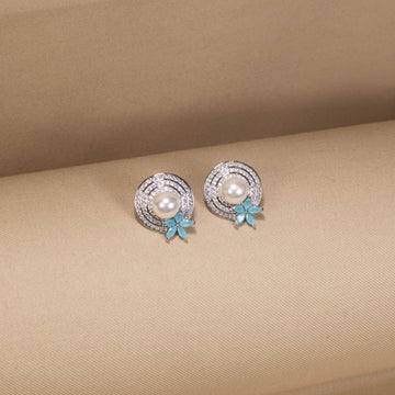 The Primrose Pearl Hat Studs