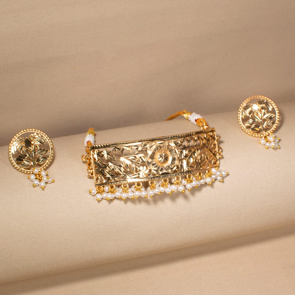 The Royal Noor Choker Set - Alankar Collection