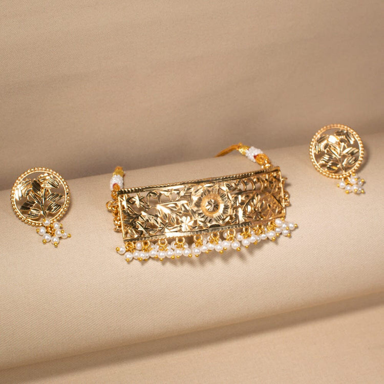 The Royal Noor Choker Set - Alankar Collection