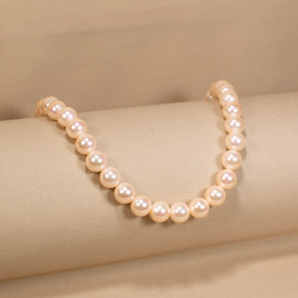 The Soft Glow Pearl Necklace Set