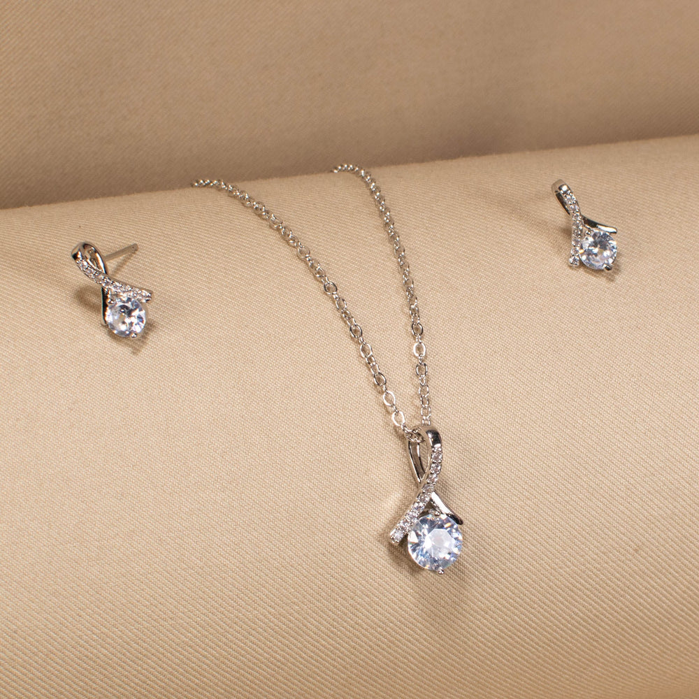 The Solitaire Sparkle Set