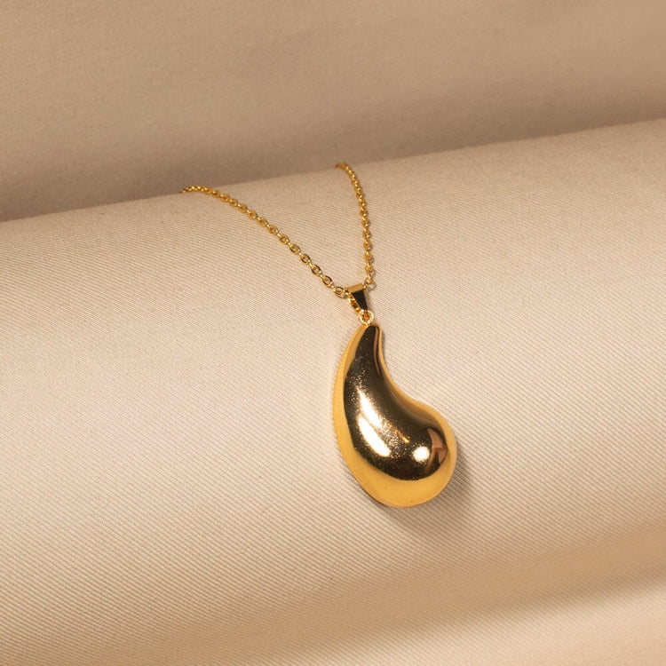 The Statement Orb Pendant Set