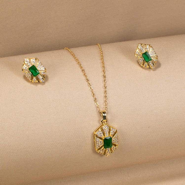 The Verdant Sunburst Pendant Set
