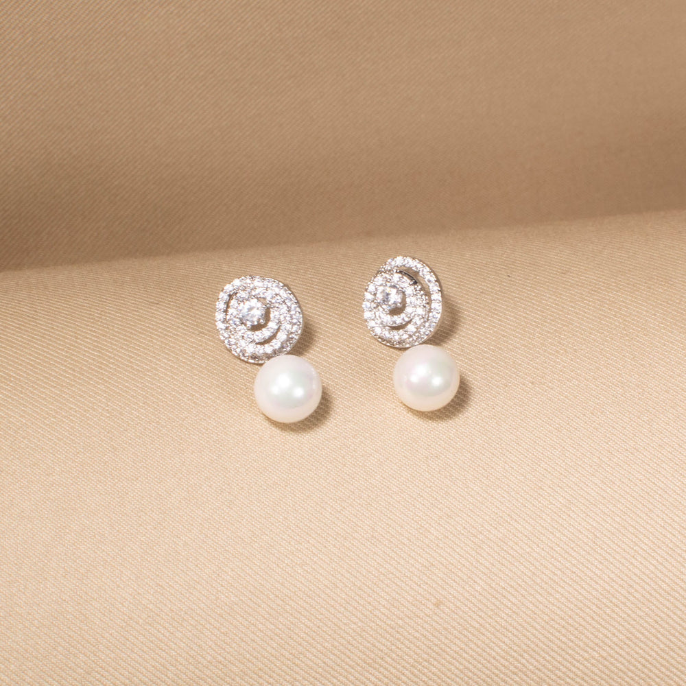 Timeless Pearl Halo Set